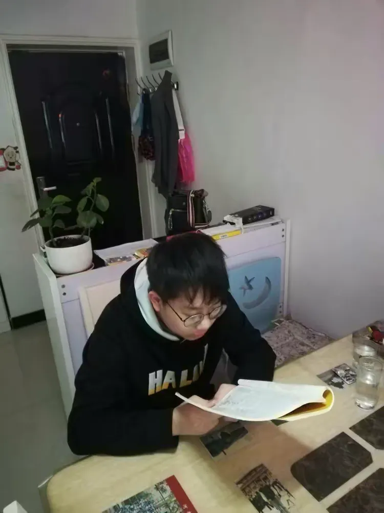 江南体育-力争上游的球队，场上战术更上一层楼，谁能夺魁？