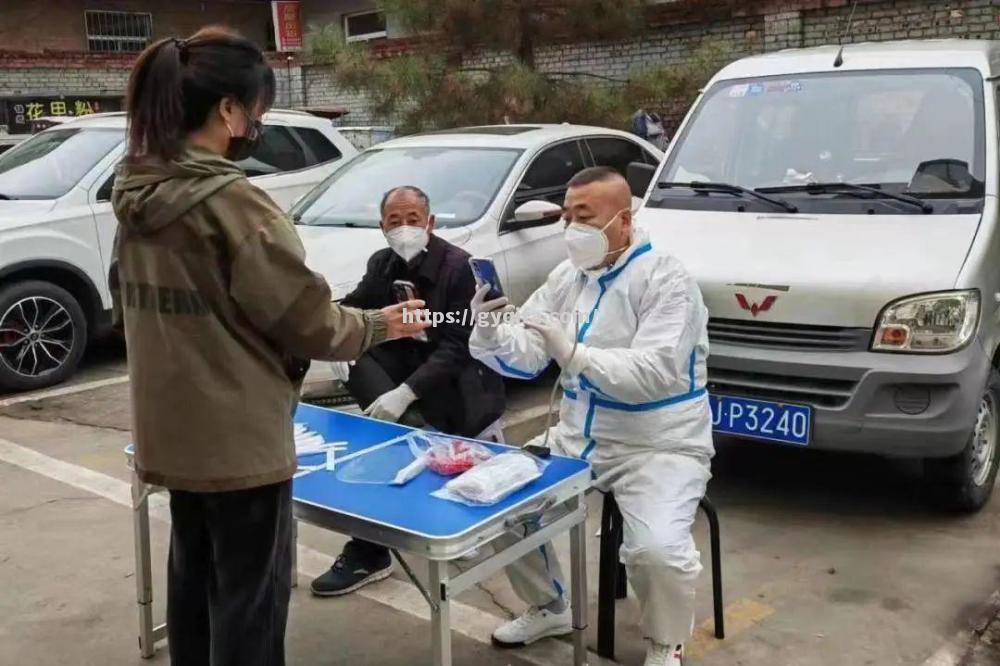 甘肃队力克对手，展现团队协力精神